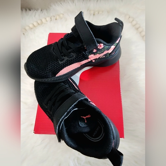 PUMA FLORAL SHOES - Picture 1 of 3